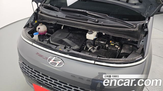 Hyundai Staria 2024 — photo 6