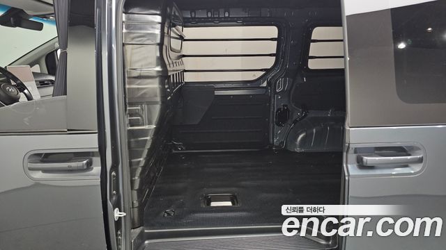 Hyundai Staria 2024 — photo 17