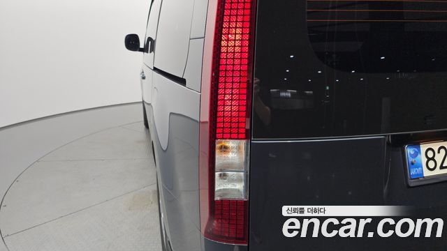 Hyundai Staria 2024 — photo 9