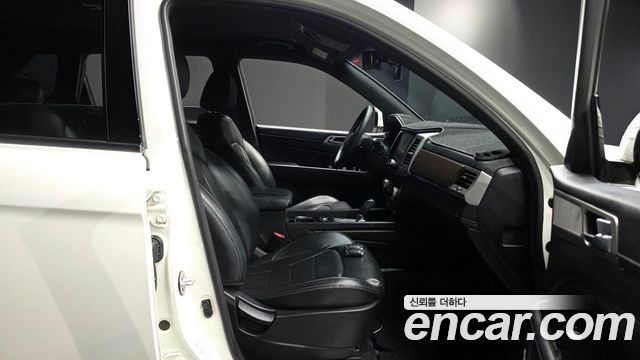 KG Mobility Rexton 2018 — photo 18