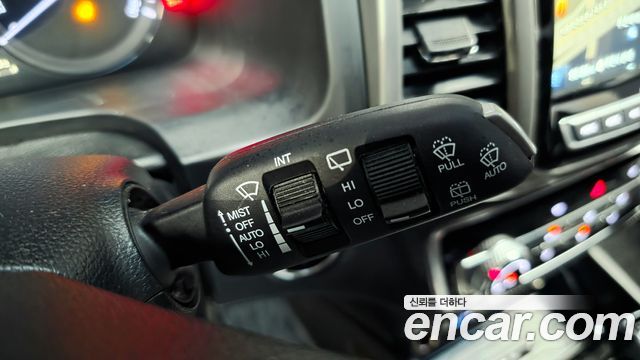 KG Mobility Rexton 2018 — photo 24
