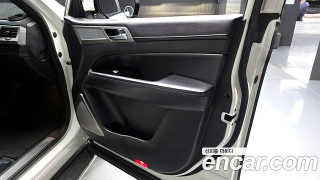 KG Mobility Rexton 2018 — photo 14