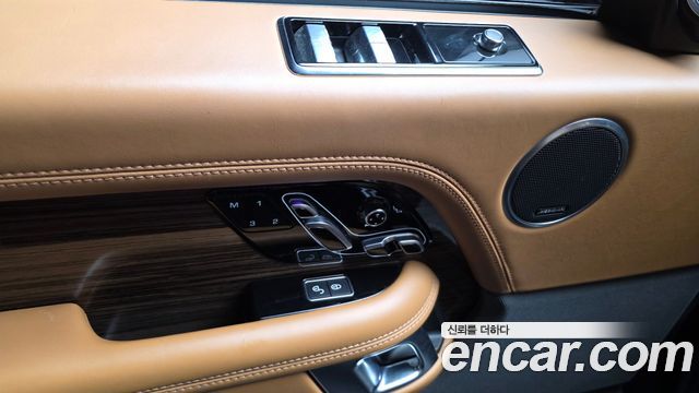 Land Rover Range Rover 2018 — photo 28