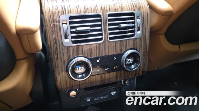 Land Rover Range Rover 2018 — photo 32