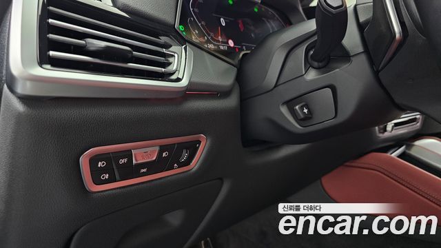 BMW X6 2021 — photo 17