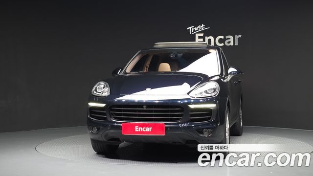 Porsche Cayenne 2016 — photo 3