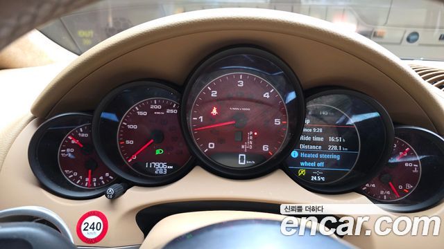 Porsche Cayenne 2016 — photo 8