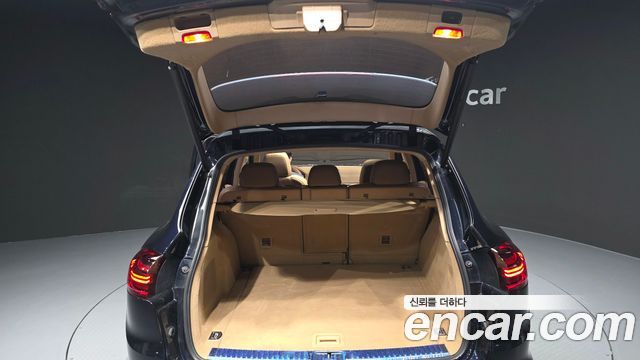 Porsche Cayenne 2016 — photo 20