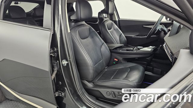 Kia EV6 2023 — photo 18