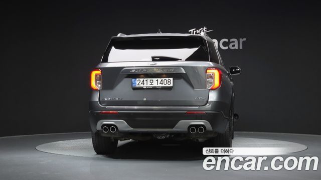 Ford Explorer 2022 — photo 4
