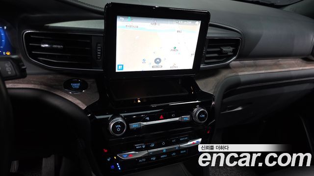 Ford Explorer 2022 — photo 14