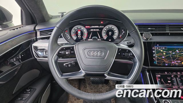 Audi A8 2021 — photo 13