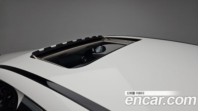 Mercedes-Benz E-Class 2018 — photo 22
