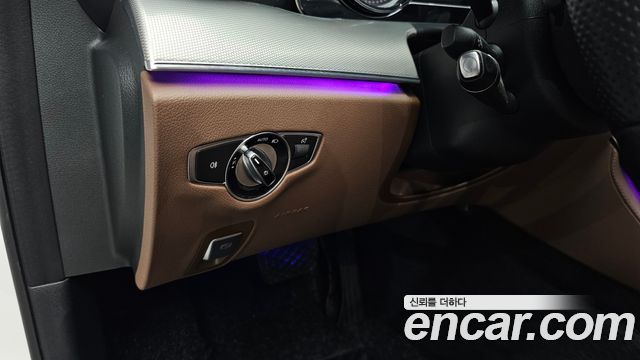 Mercedes-Benz E-Class 2018 — photo 24