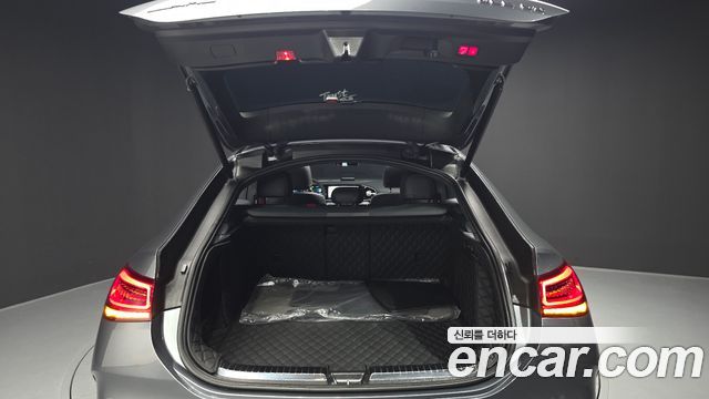 Mercedes-Benz GLE-Class 2021 — photo 33