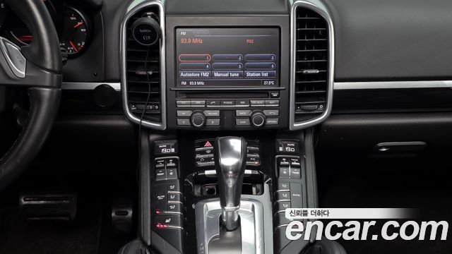 Porsche Cayenne 2013 — photo 14