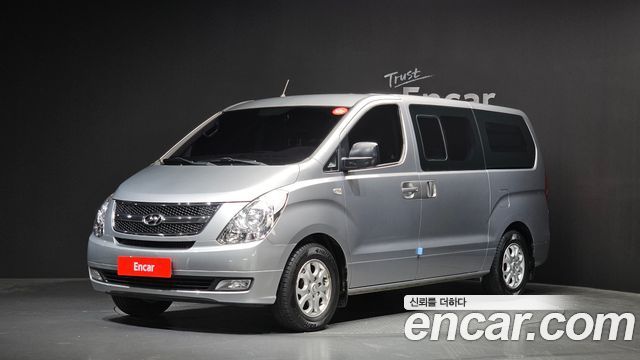 Hyundai Starex 2013 — photo 1