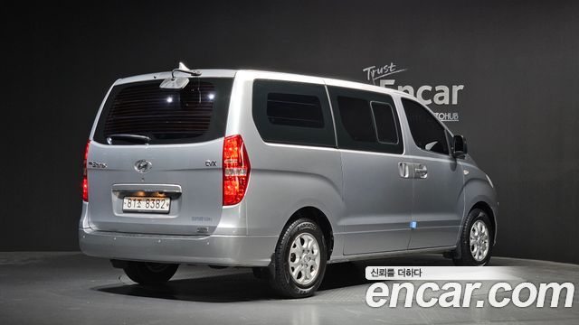 Hyundai Starex 2013 — photo 2
