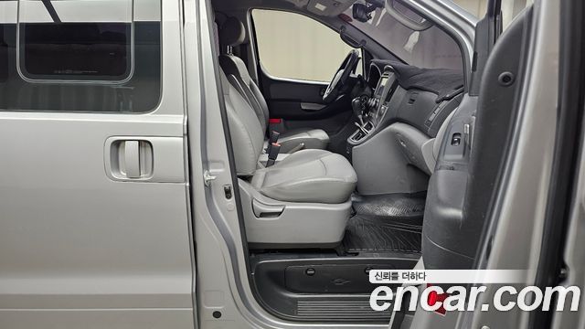 Hyundai Starex 2013 — photo 16