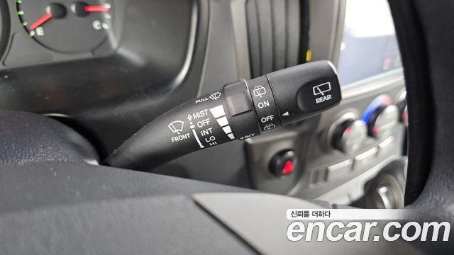 Hyundai Starex 2013 — photo 27