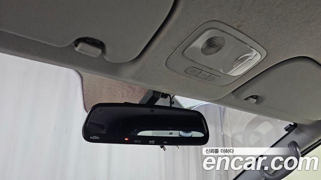 Hyundai Starex 2013 — photo 29