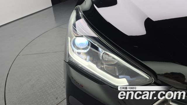 Hyundai Maxcruz 2016 — photo 8
