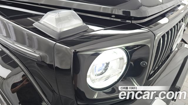 Mercedes-Benz G-Class 2025 — photo 8