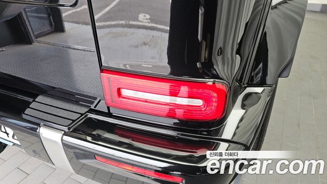 Mercedes-Benz G-Class 2025 — photo 9