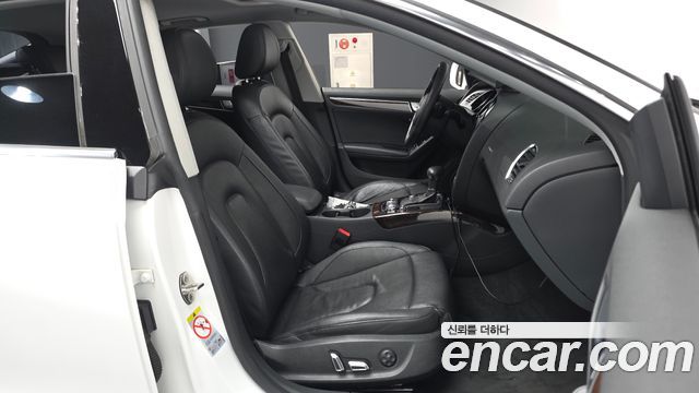 Audi A5 2013 — photo 11