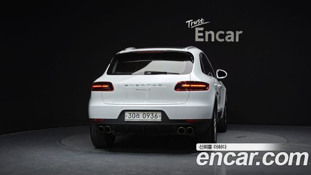 Porsche Macan 2016 — photo 4