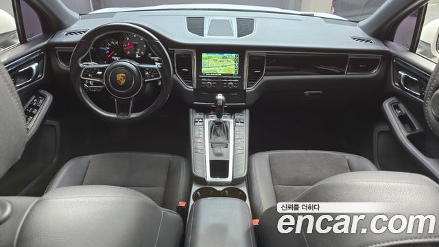 Porsche Macan 2016 — photo 7