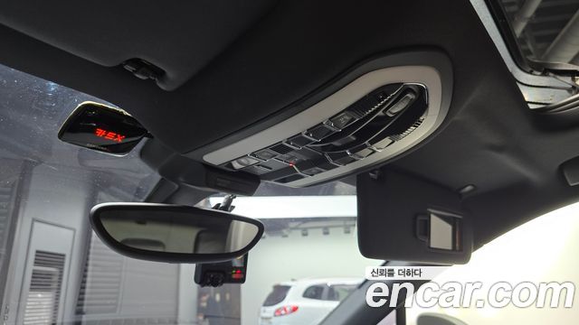 Porsche Macan 2016 — photo 17