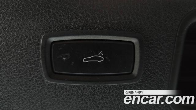 Porsche Macan 2016 — photo 19