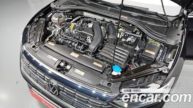 Volkswagen Jetta 2024 — photo 6