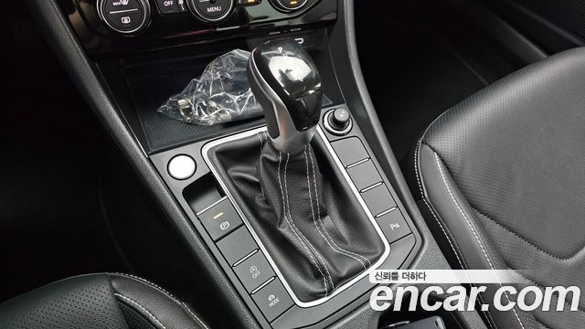 Volkswagen Jetta 2024 — photo 12