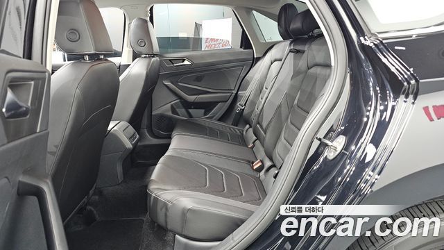 Volkswagen Jetta 2024 — photo 18