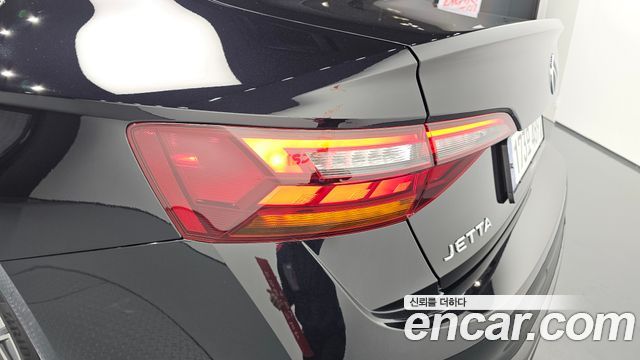 Volkswagen Jetta 2024 — photo 9