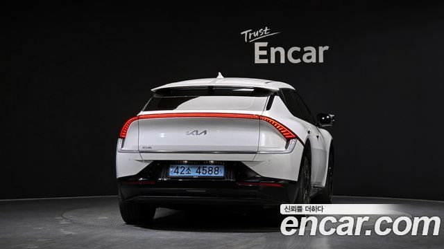 Kia EV6 2022 — photo 4