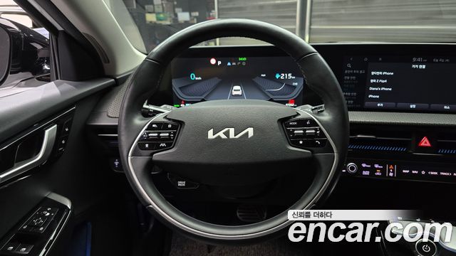 Kia EV6 2022 — photo 13