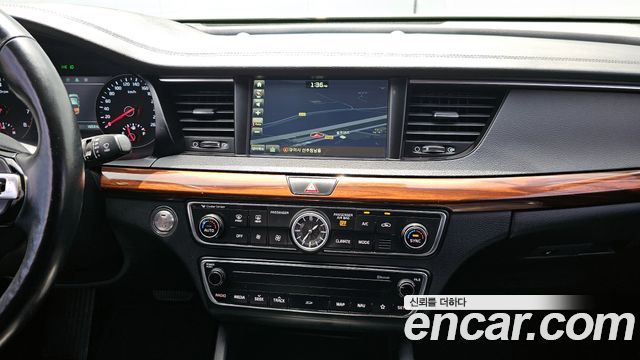 Kia K7 2017 — photo 13