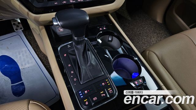 Kia Canival 2017 — photo 9