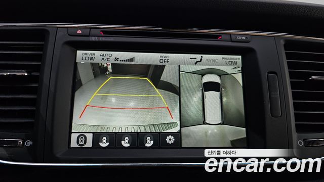 Kia Canival 2017 — photo 16