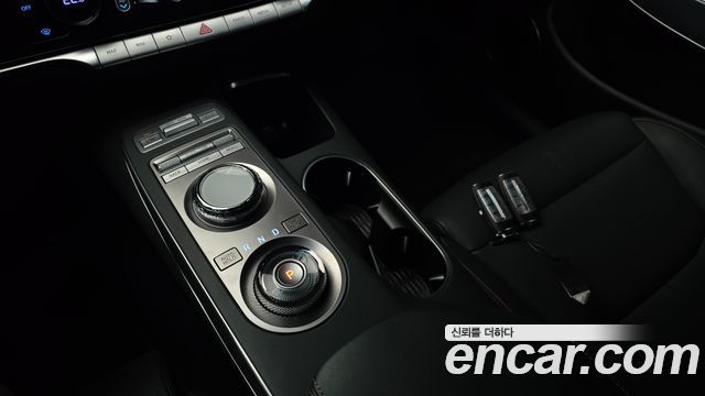 Genesis GV70 2021 — photo 9