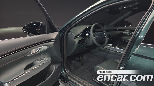 Genesis GV70 2021 — photo 10
