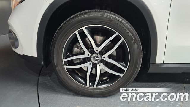 Mercedes-Benz GLA-Class 2018 — photo 5