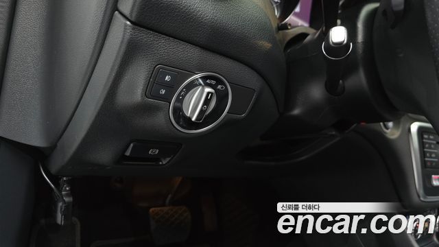 Mercedes-Benz GLA-Class 2018 — photo 22