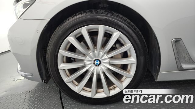 BMW 7-Series 2016 — photo 5