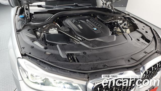 BMW 7-Series 2016 — photo 6