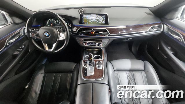 BMW 7-Series 2016 — photo 7