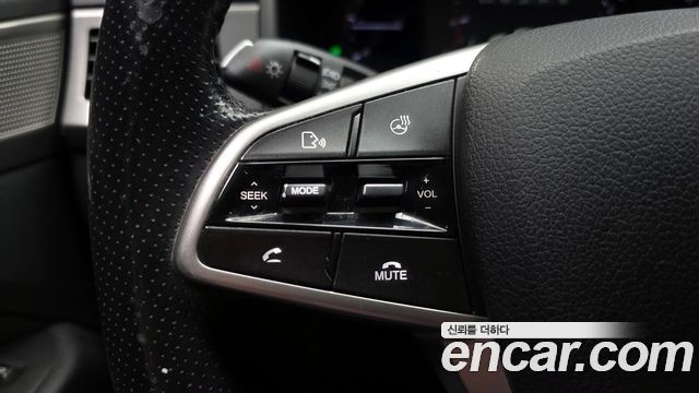 KG Mobility Rexton 2018 — photo 23